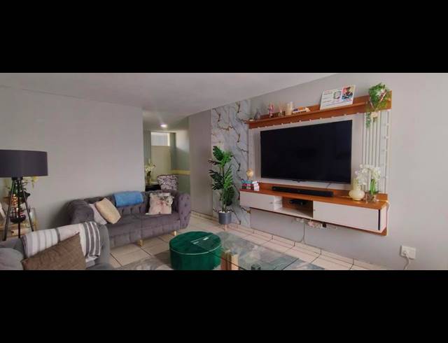 1 BEDROOM PROPERTY TO RENT IN BEDFORD GARDENS